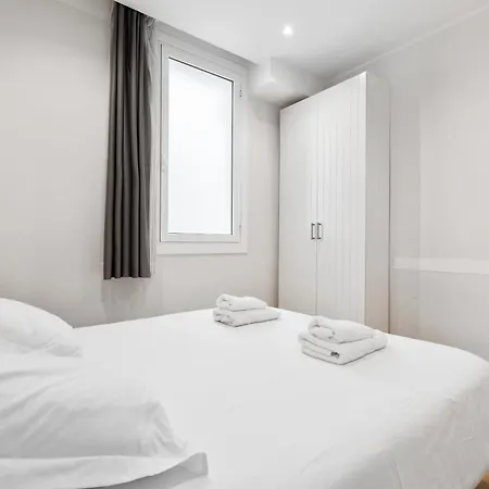 Flateli Pelayo H2 Apartment
