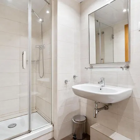 Flateli Pelayo H2 Appartement *